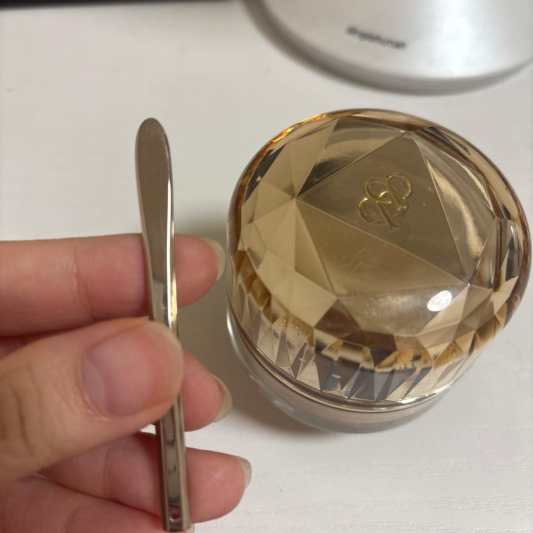 クレ・ド・ポー ボーテ クリームファンデーション　オークル00