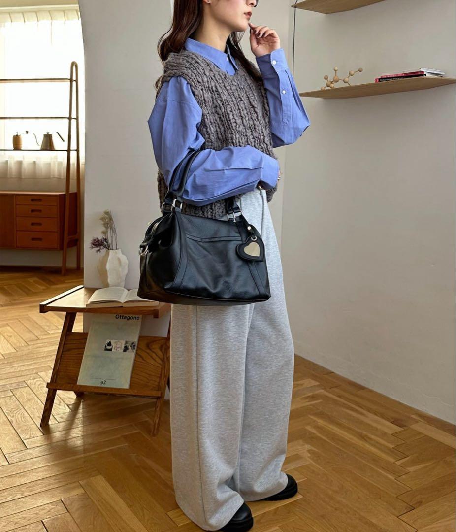 DISCOAT ディスコート ミラーチャーム付きソフトボストンバッグ　ブラック