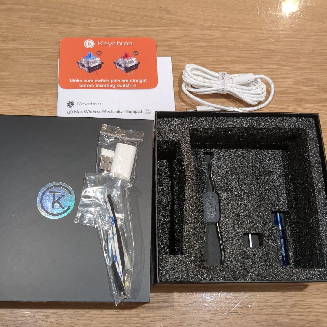 Keychron Q0 Max ワイヤレスメカニカルテンキー　茶軸