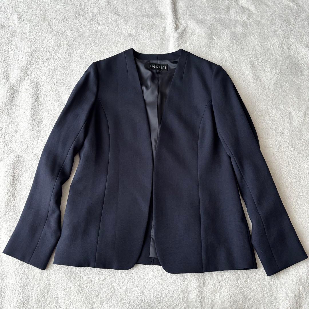 美品 INDIVI インディヴィ ノーカラー パンツスーツ ノーカラー L