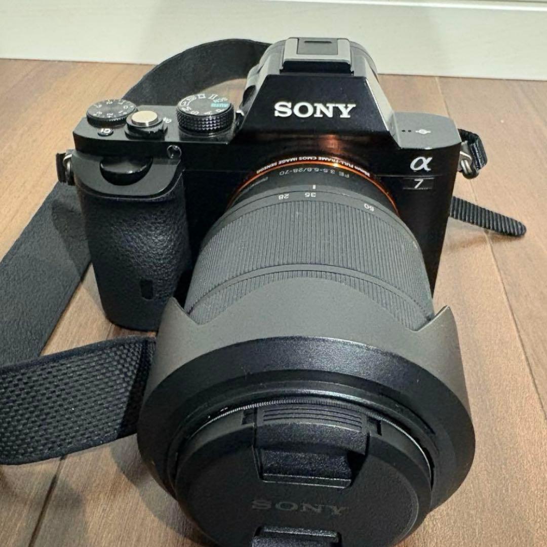 (期間限定値下げ)SONY α7 ミラーレス一眼カメラ　レンズキット