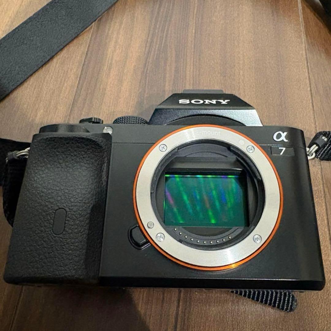 (期間限定値下げ)SONY α7 ミラーレス一眼カメラ　レンズキット