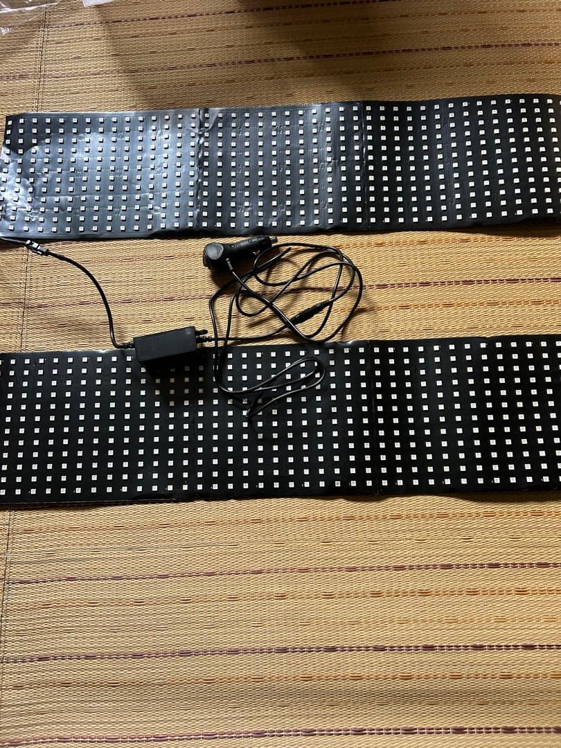 トラック用デビルアイ　LED マトリックス　70cm×16.6 cm2枚組