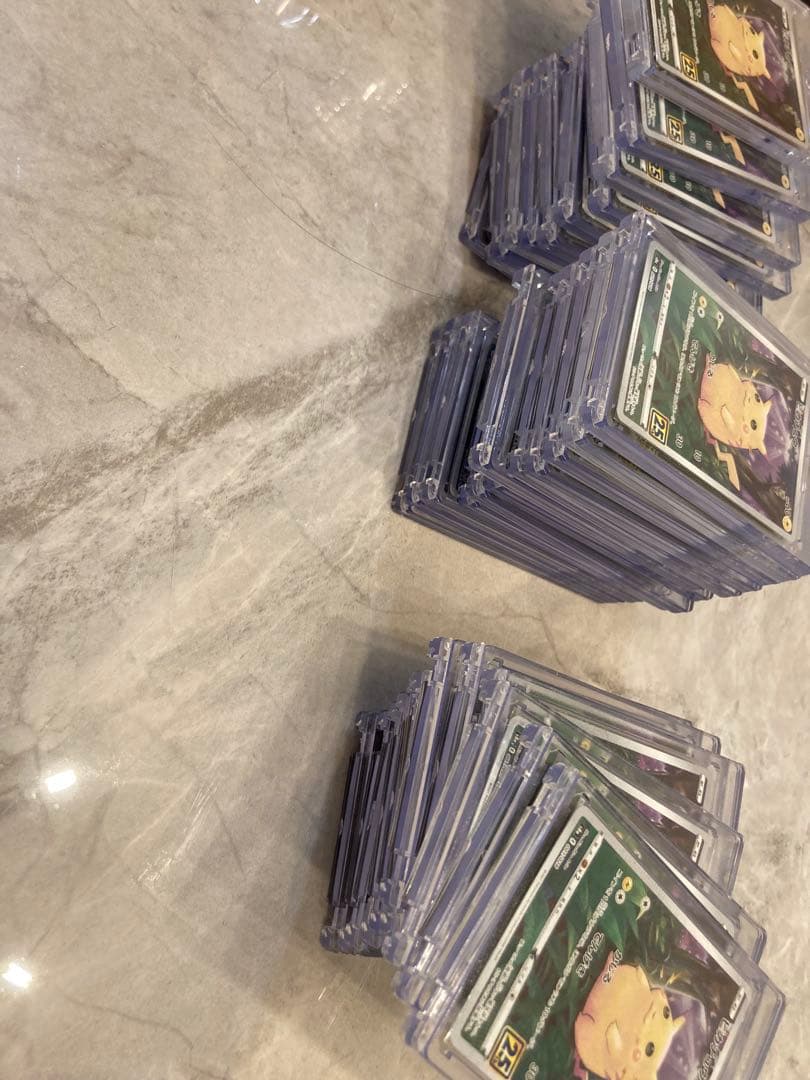 ピカチュウかじる25th｜マグネット式ガラスケース付き35枚 まとめ売り