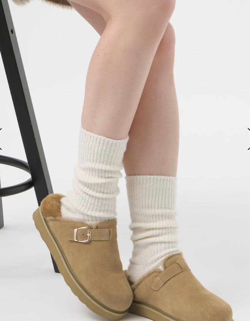 【美品】ＭＯＨI... モヒ ファーサボ スリッポン ベージュ37