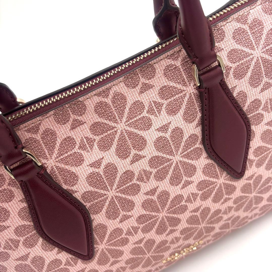 ま*ゆ様 最終価格✨美品✨Kate Spade 花柄 pvc レザー ジャガード