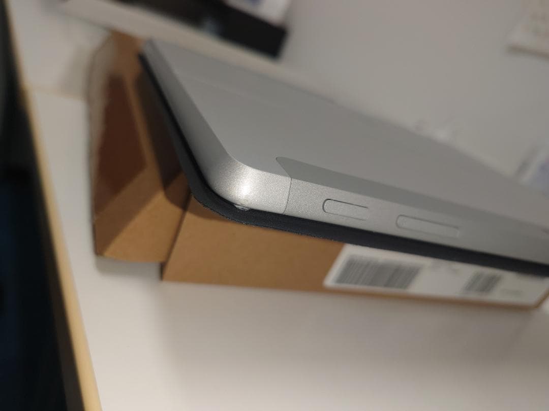 surface go4 本体＆ペン＆タイプカバー