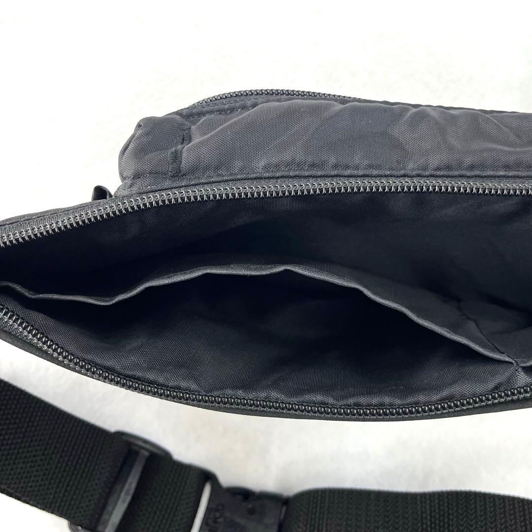 お値下げ中✨【GOODENOUGH】グッドイナフ 00s ヒップ ボディ バッグ