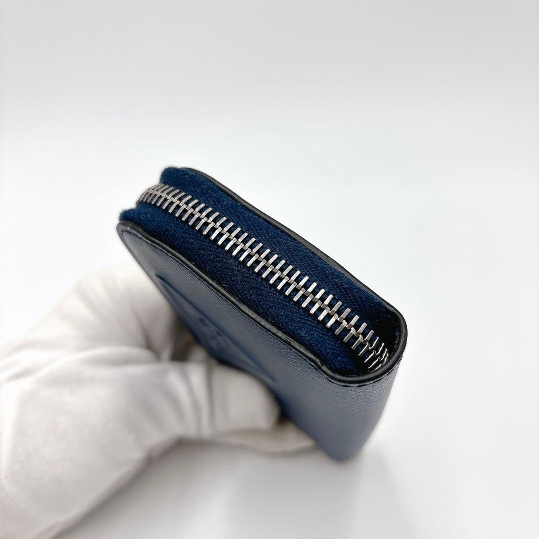 現行 美品 ＊ PRADA サフィアーノ 型押し 三角ロゴ ケース