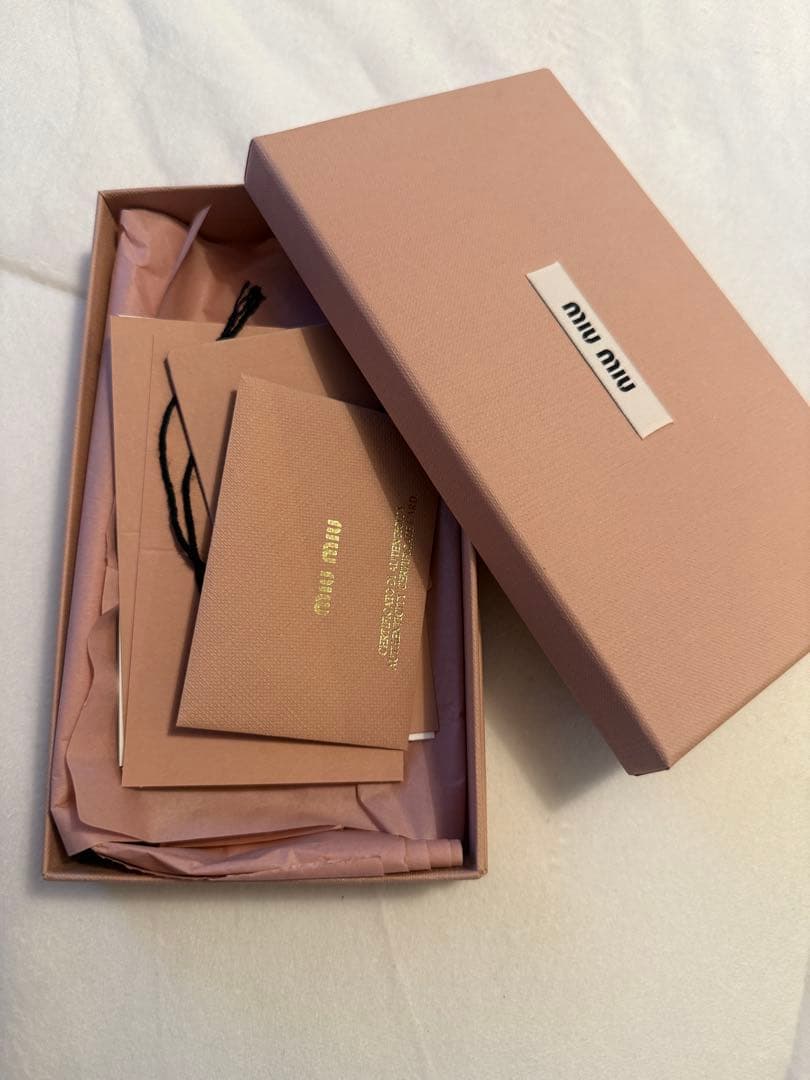 miumiu iPhone14Proケース