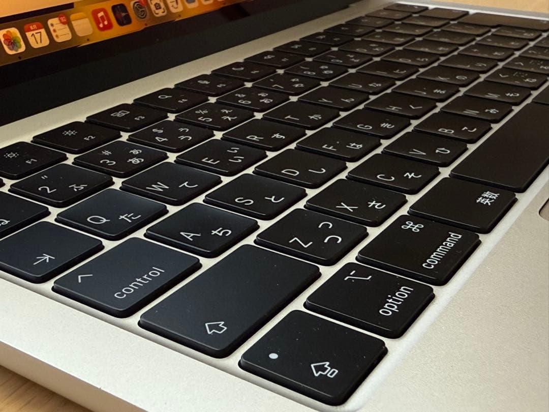 MacBook Air M2 13インチ スターライト充電器付き