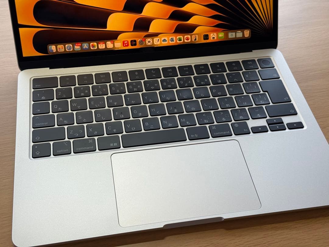 MacBook Air M2 13インチ スターライト充電器付き