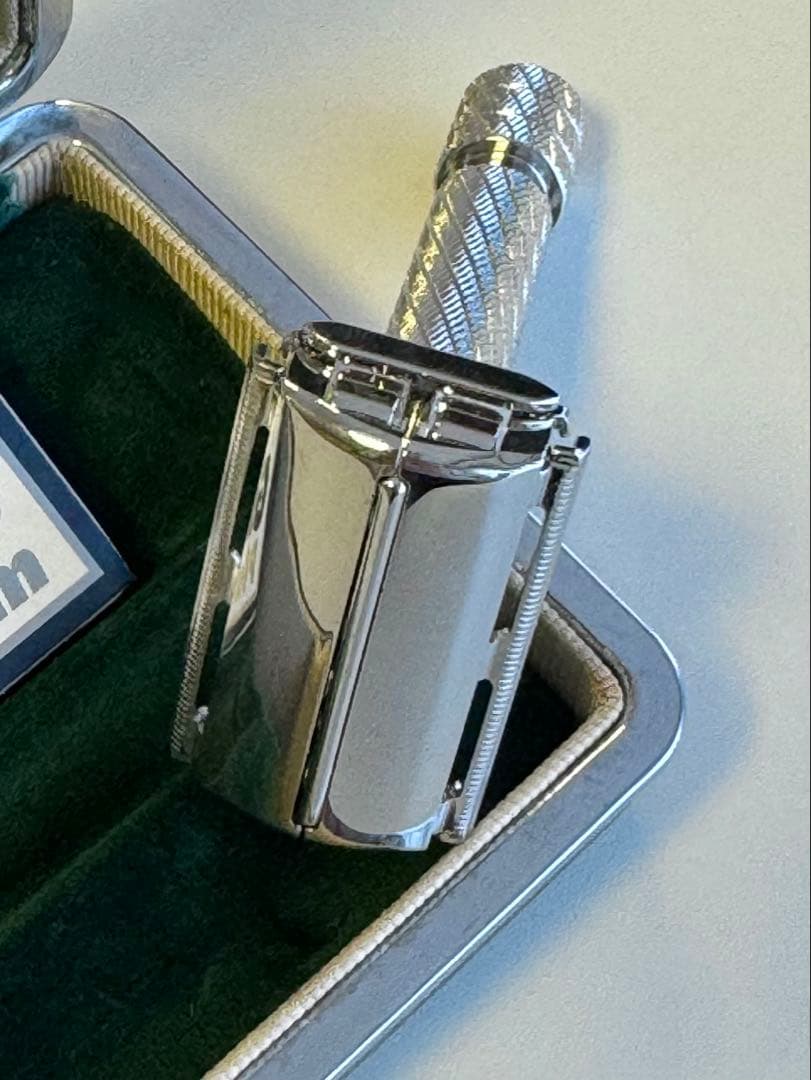 Gillette aristocrat オールドジレット 両刃カミソリ