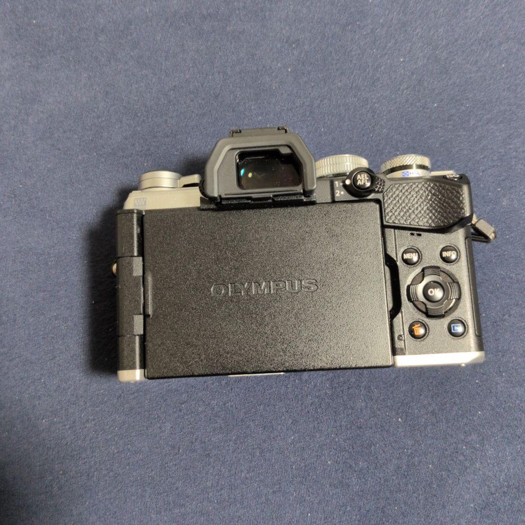 OLYMPUS OM-D E-M5 Mark III　本体