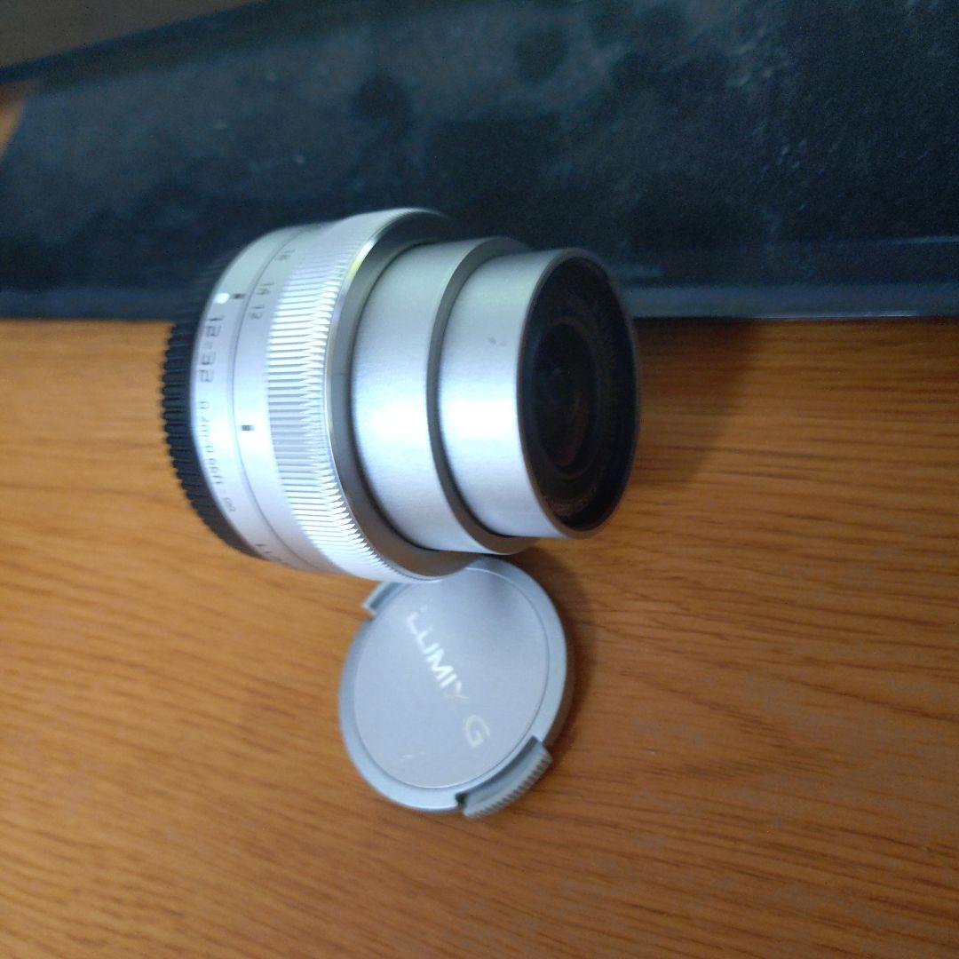 LUMIX G VARIO　12-32mm. [H-FS12032] シルバー
