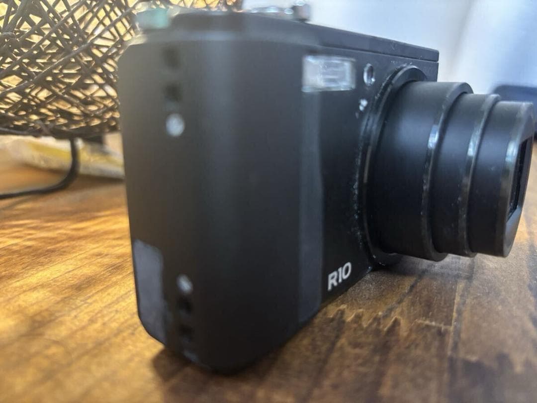 リコー RICOH R10 ブラック コンパクトデジタルカメラ #725