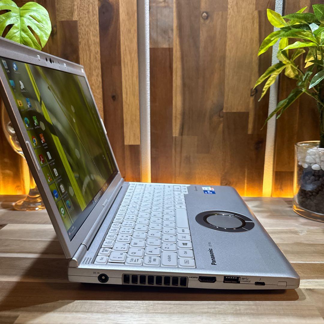 最新モデル‼️Let's note SV1☘️第11世代☘16GB☘ノートパソコン