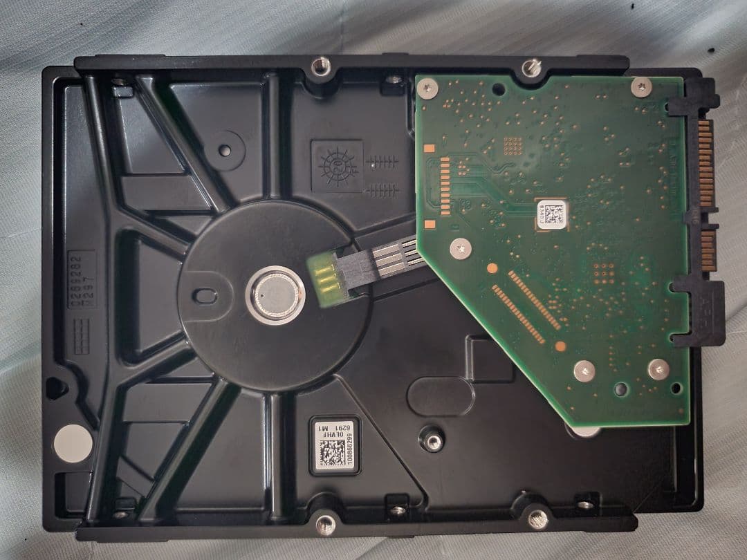 Seagate ST4000DM005 健康状態　正常