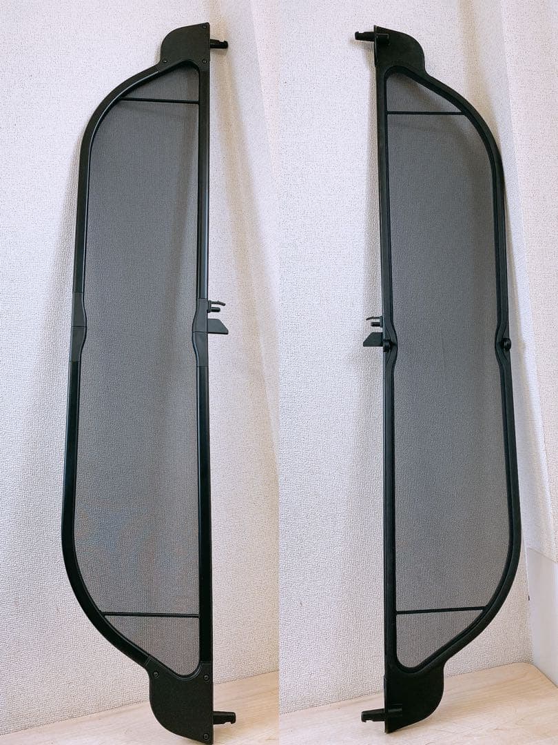 フェラーリ ウィンドディフレクター カー用品 ケース付 中古品