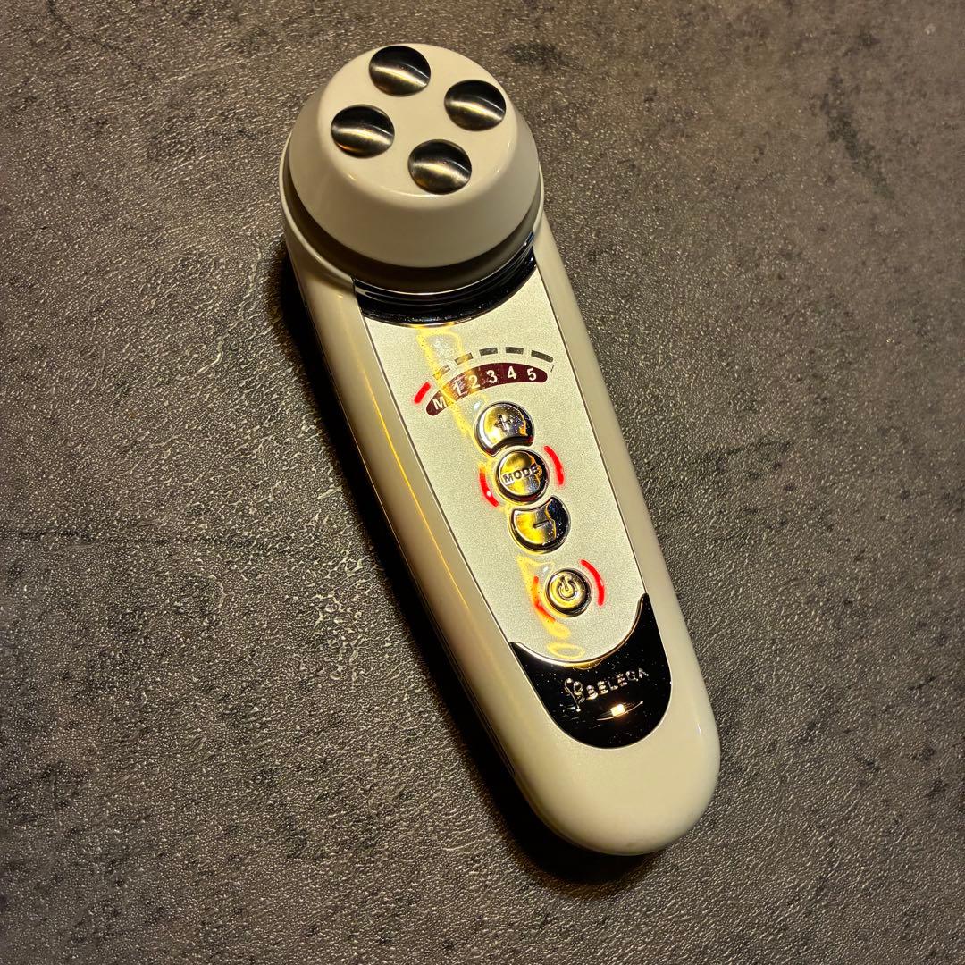 セルキュア4t+ 美顔器　顔痩せ　リフトアップ　毛穴　たるみ