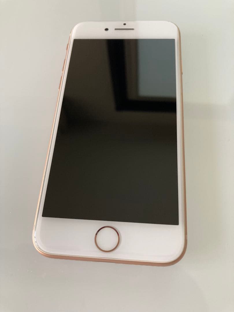 iPhone8　64GB　ゴールド美品