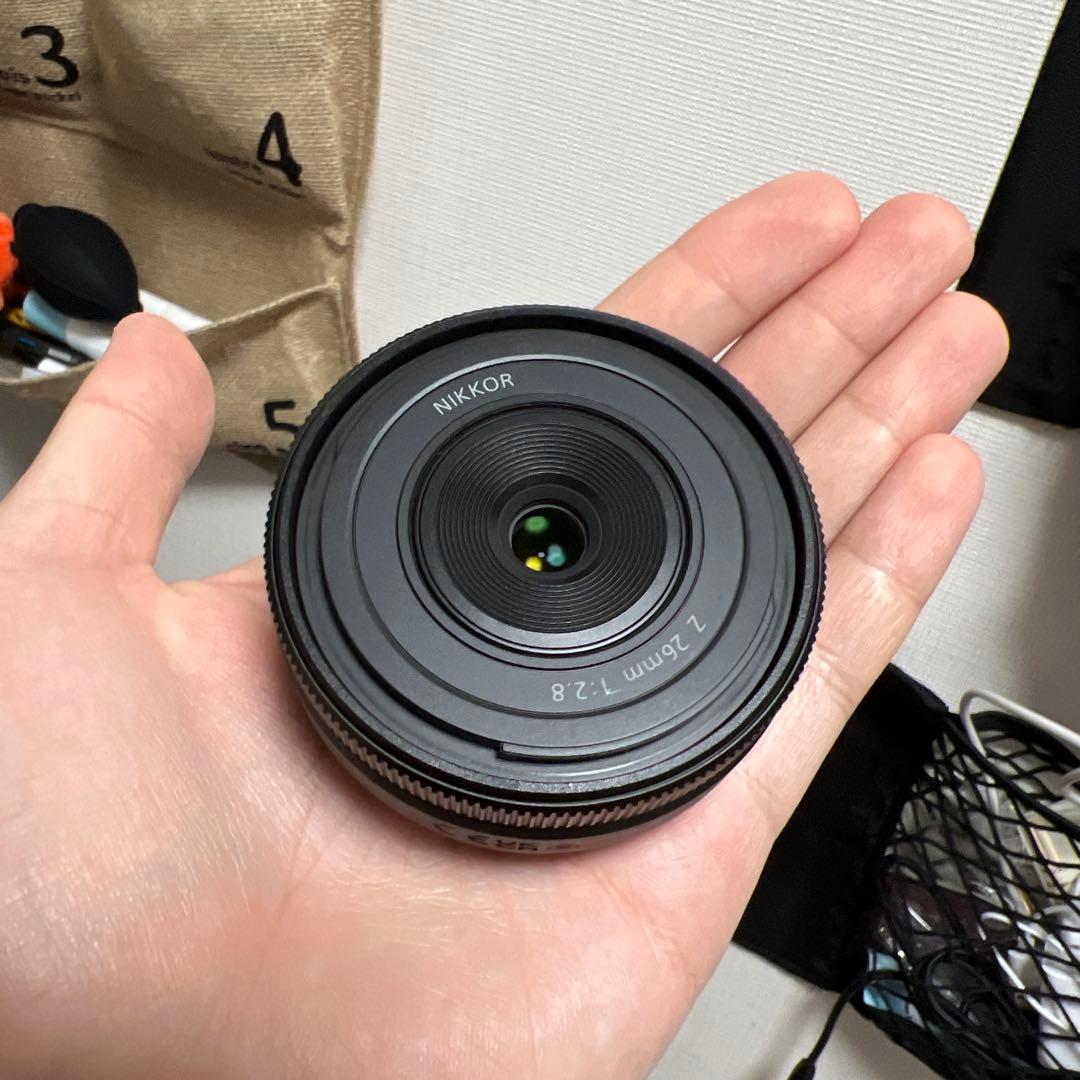 NIKKOR Z 26mm f/2.8 ＋レンズフィルター付き