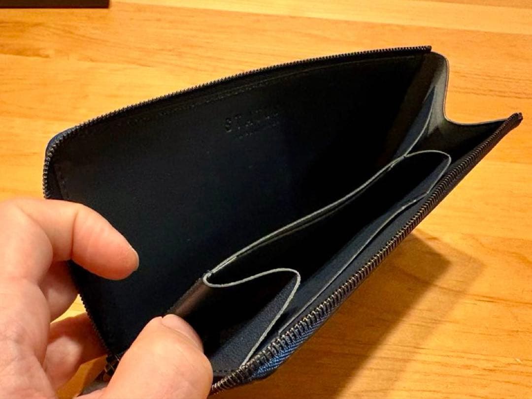 il modo Air イルモードエア ネイビー　左利き用　長財布