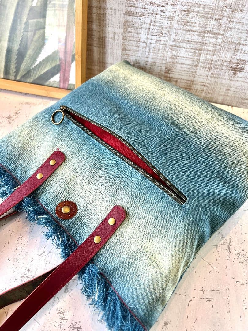 ロラライハリス♡インディゴグラデデニム♡刺繍の本革持ち手のフリンジ肩掛けバッグ