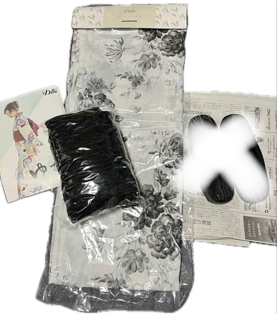 Ditaモノクロ花柄 水彩の十六夜色