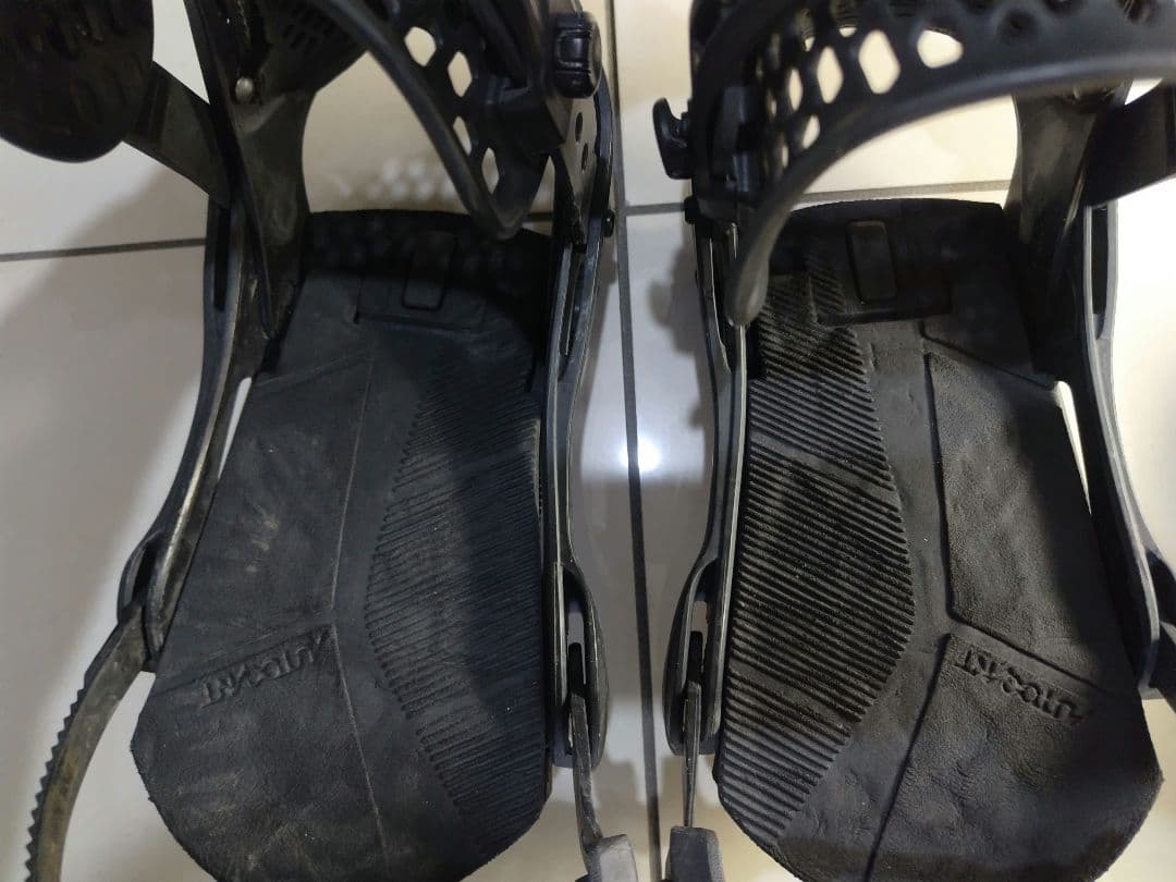 BURTON　マラビータ メンズ用スノーボードビンディング Sサイズ