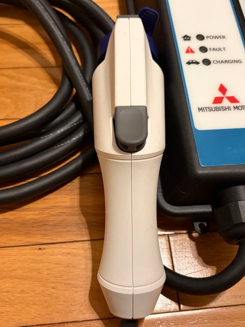 希少100V 美品　三菱 アウトランダー PHEV純正充電ケーブル