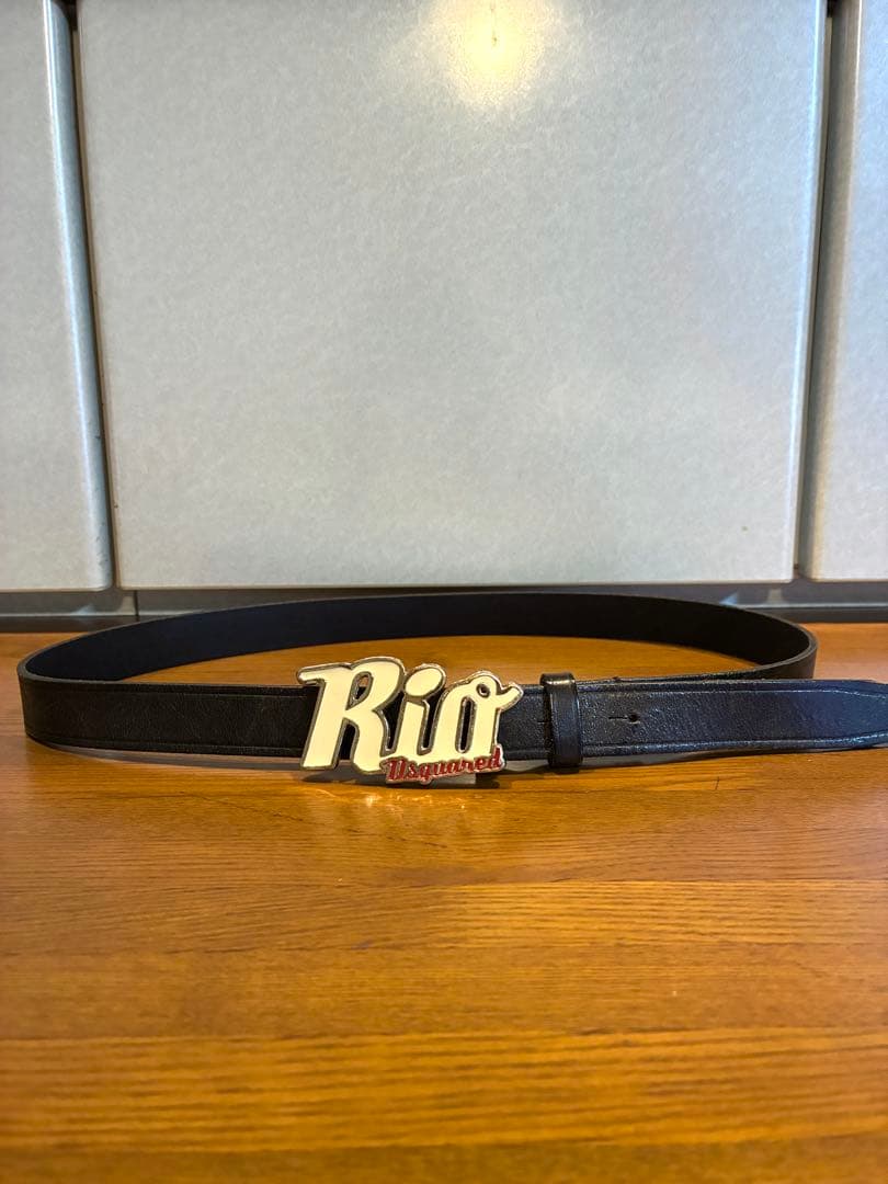 【DSQUARED2】 レザー ベルト イタリア ディースクエアード 黒 白