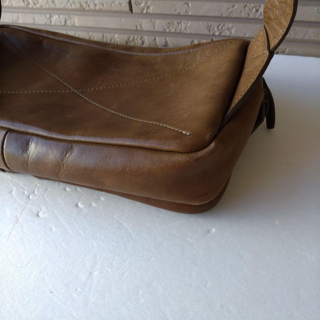 土屋鞄　ビークル　トリジップ　ボディバッグ　ウエストバッグ　ショルダーバッグ