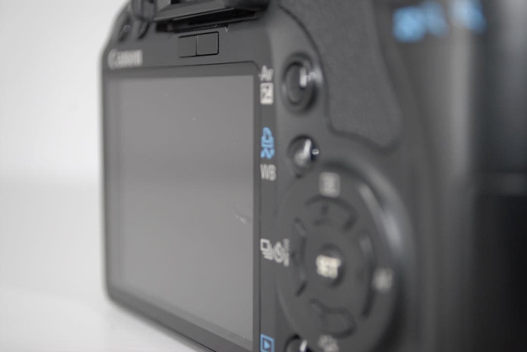 ✊初心者でも使いやすいCanon Kiss X2 ✊ キャノン　デジタル一眼