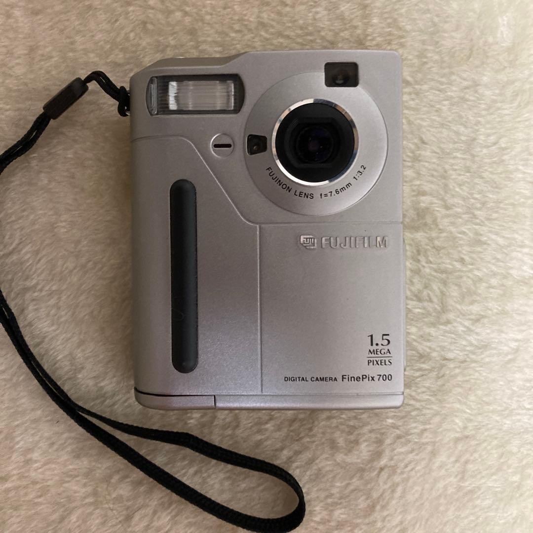 FUJIFILM FinePix 700 コンパクトデジタルカメラ