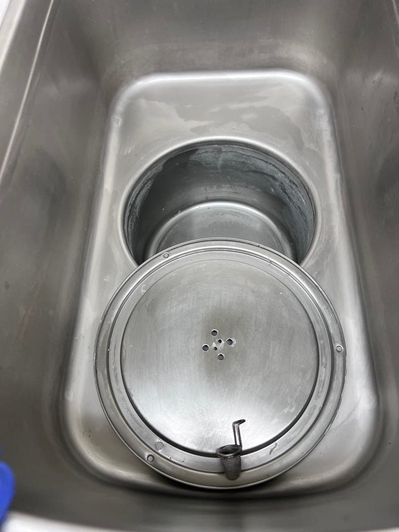 給茶機　日立HITACHI　RW-187BH　ウォーターサーバーHOT&COLD