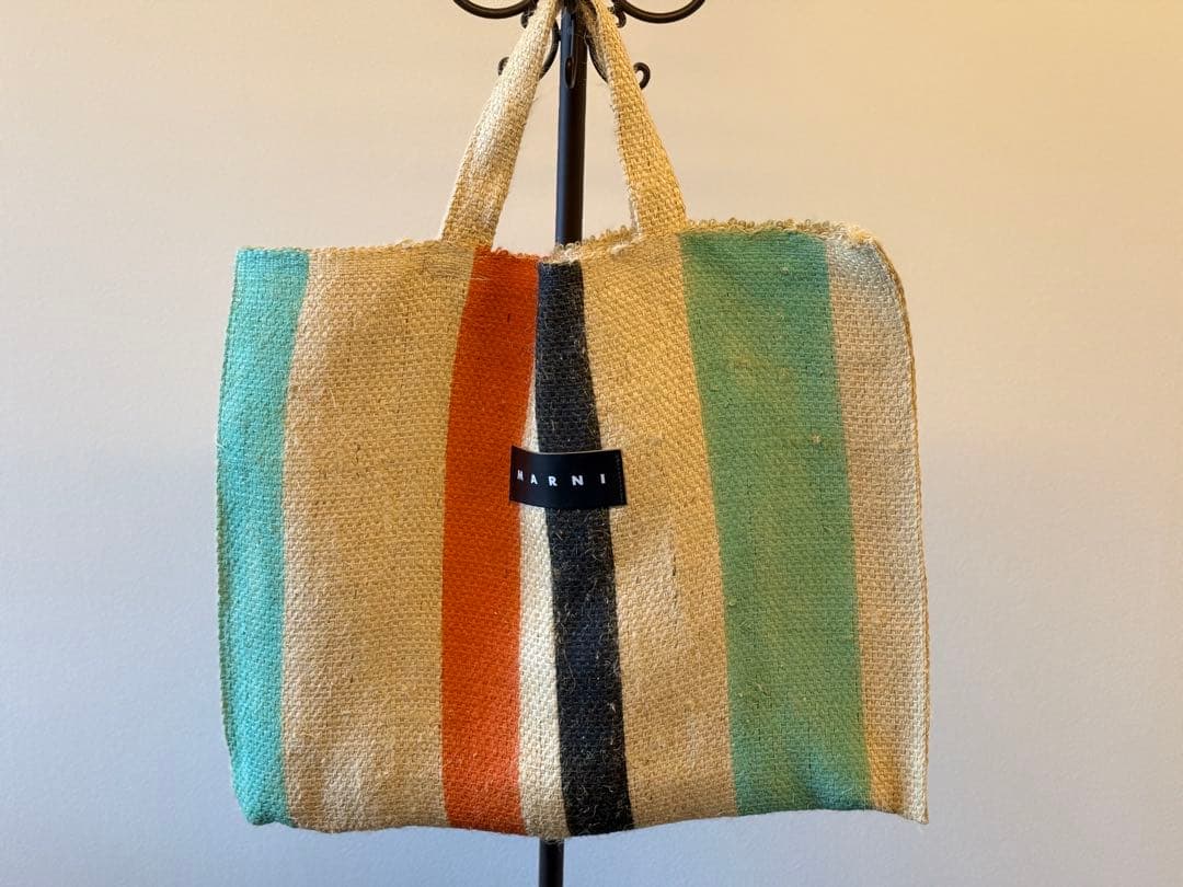 新品未使用品Marniフラワーマーケット完売品