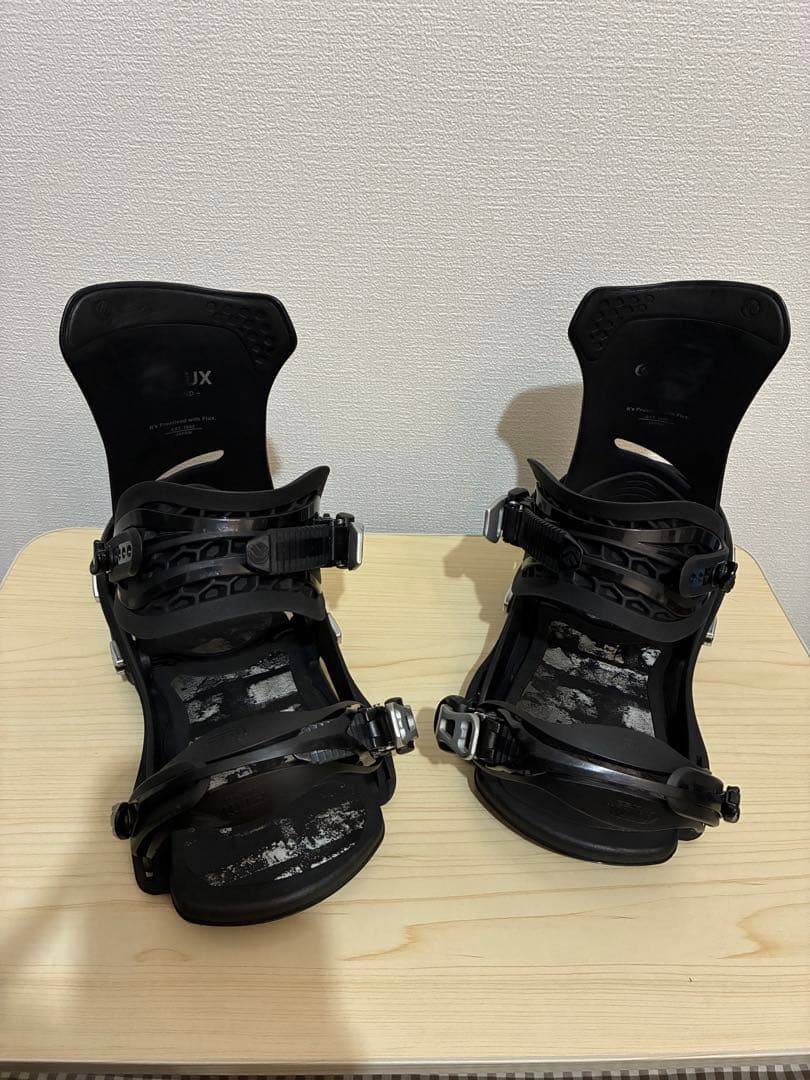 ピ*イ様 FLUX DS LTD 21-22 Mサイズ　限定モデル