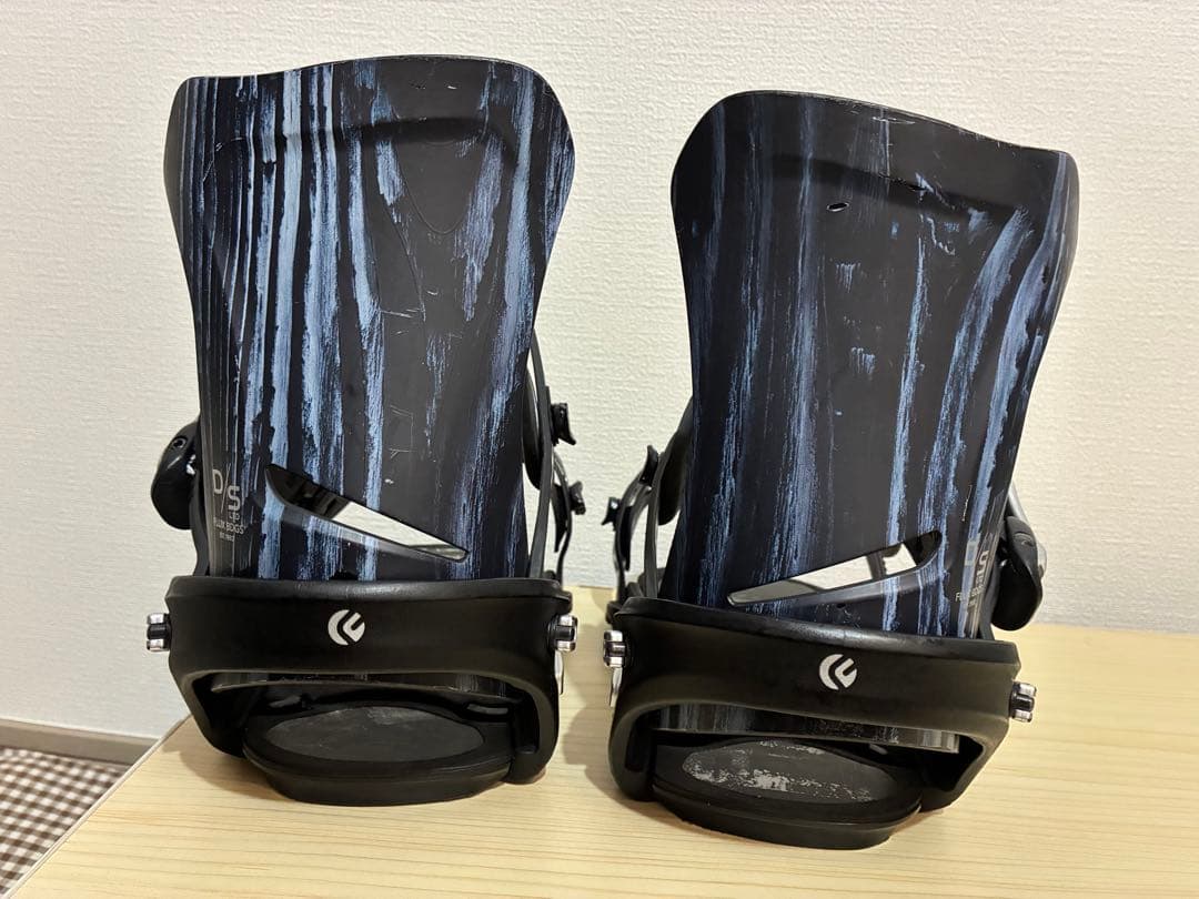 ピ*イ様 FLUX DS LTD 21-22 Mサイズ　限定モデル