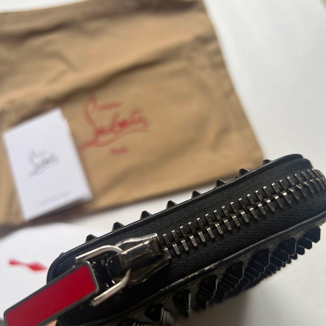 クリスチャン ルブタン 長財布