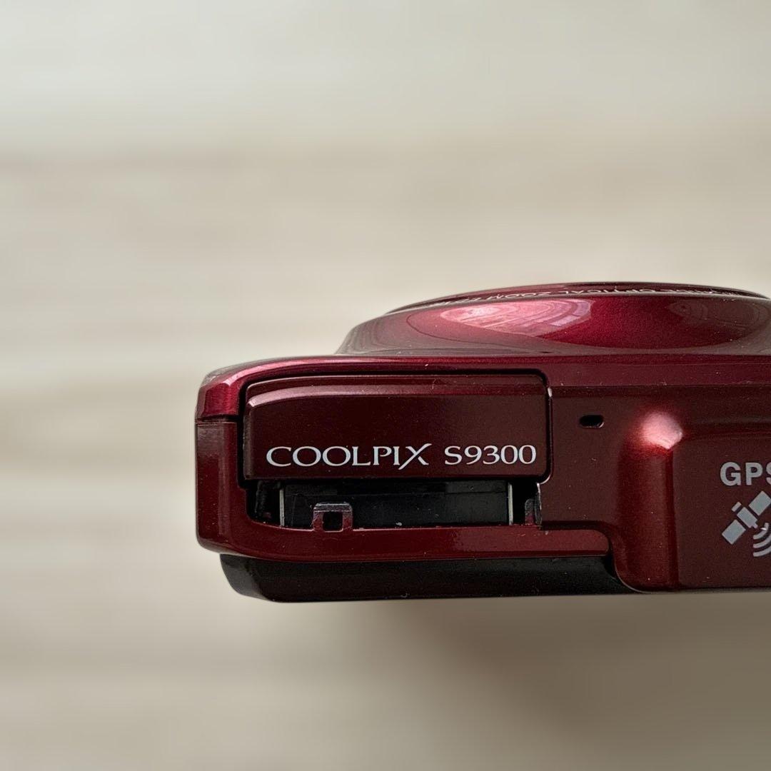 Nikon COOLPIX S9300 赤