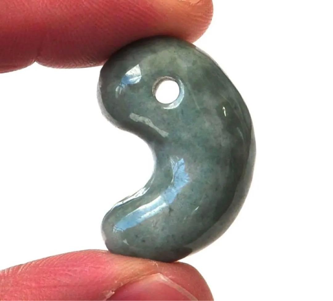 ☆超激レア!!☆完全別格品!!☆糸魚川翡翠☆超極上マーブル模様!!☆勾玉SSA