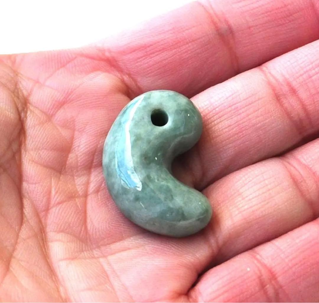 ☆超激レア!!☆完全別格品!!☆糸魚川翡翠☆超極上マーブル模様!!☆勾玉SSA