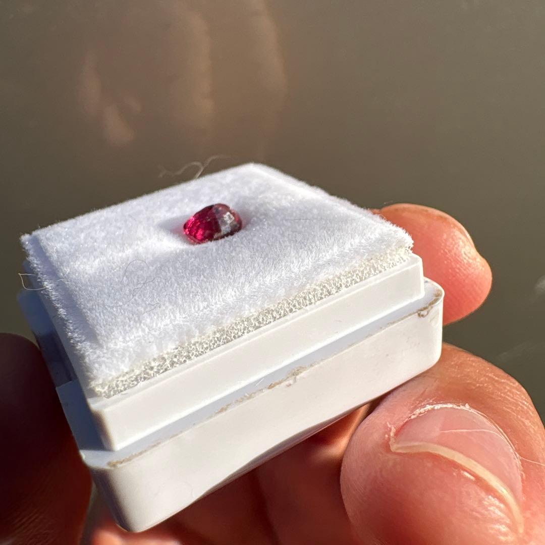 天然ルビー　非加熱