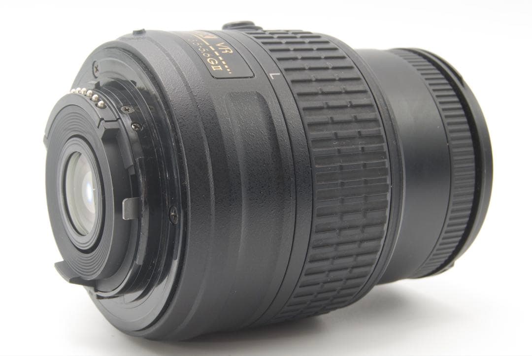 【Wi-Fi搭載】Nikon D5500 レンズキット　レッド　スマホ転送　希少