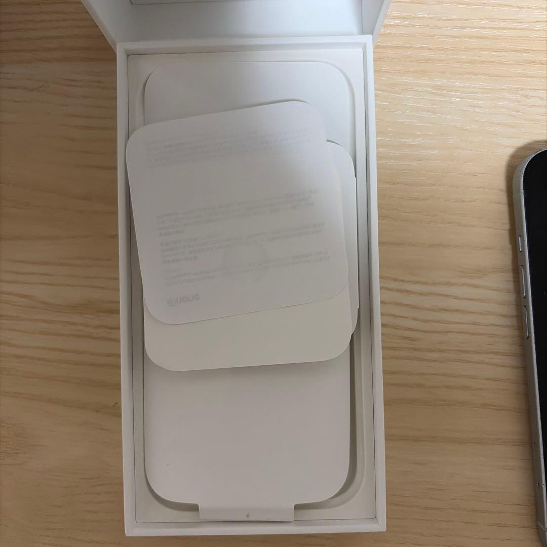 iPhone15 128GB 本体