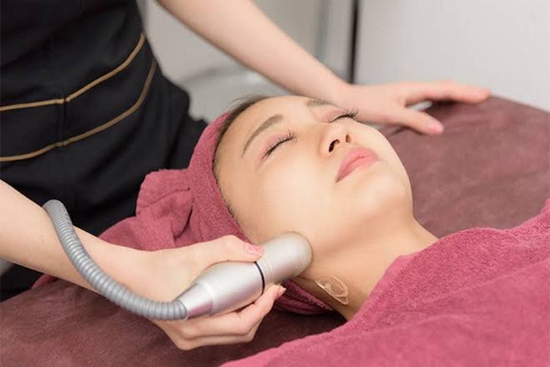 HICSU リフトアップ　業務用美容機器　たるみ　しわ　Vmax 韓国　ハイフ