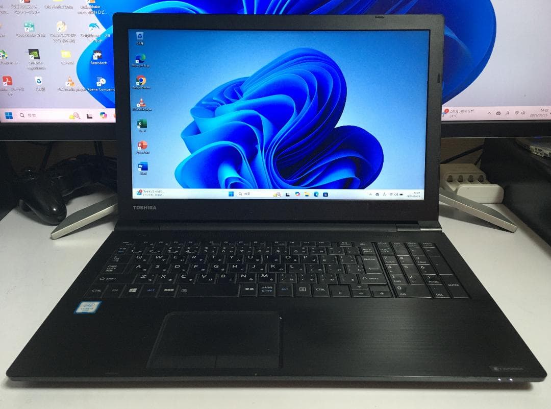 東芝dynabook B55/F Windows11
