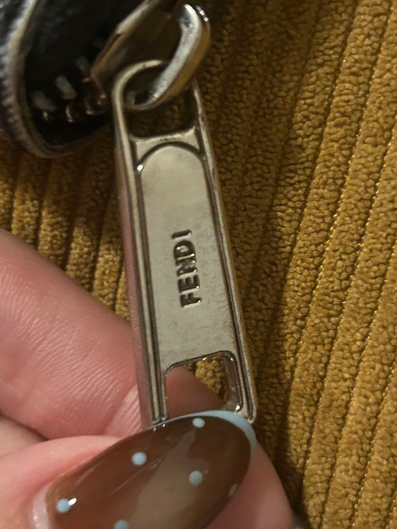 FERDI 幾何学模様 長財布 グレー/黒/黄色