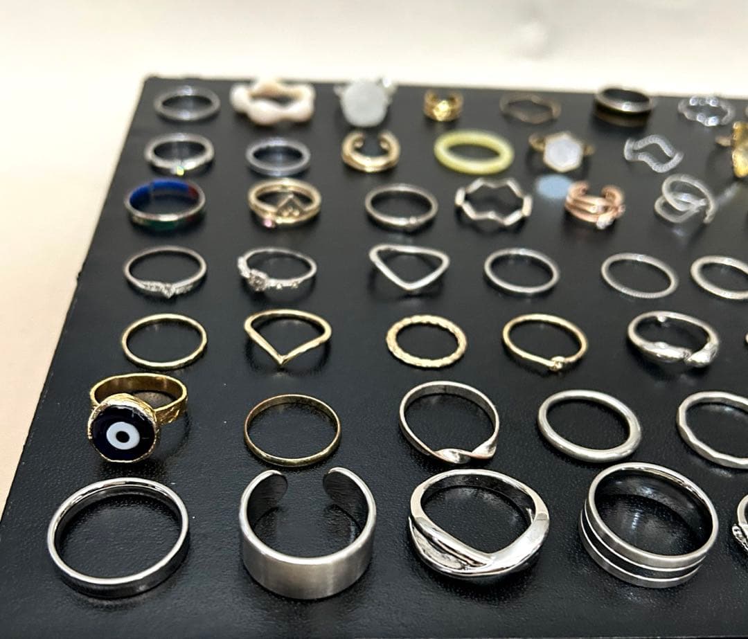 遺品整理品 豪華大量 アクセサリー リング指輪 70点まとめ売り